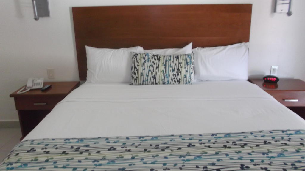 Booye Hotel Navojoa Room photo
