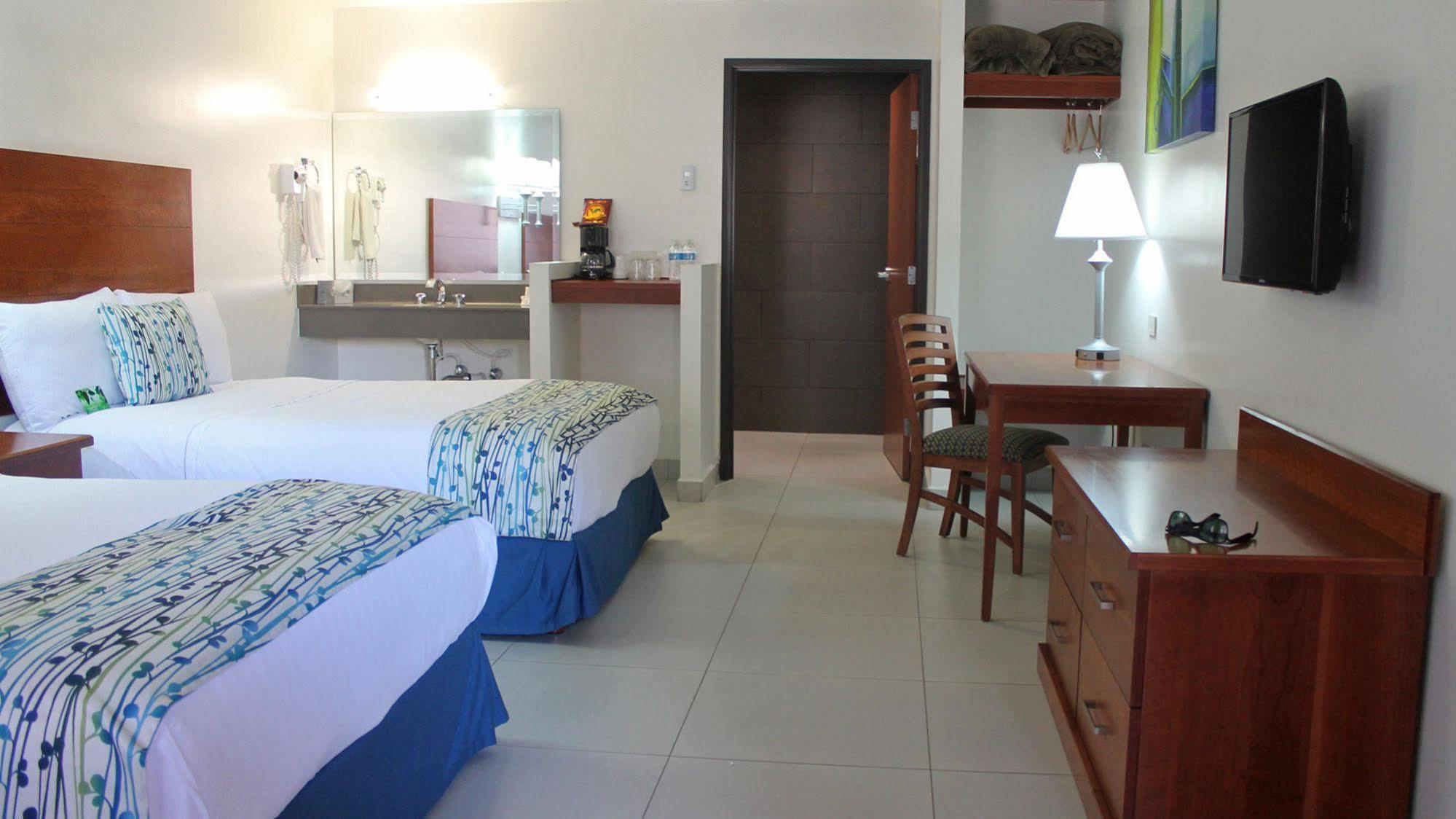 Booye Hotel Navojoa Exterior photo
